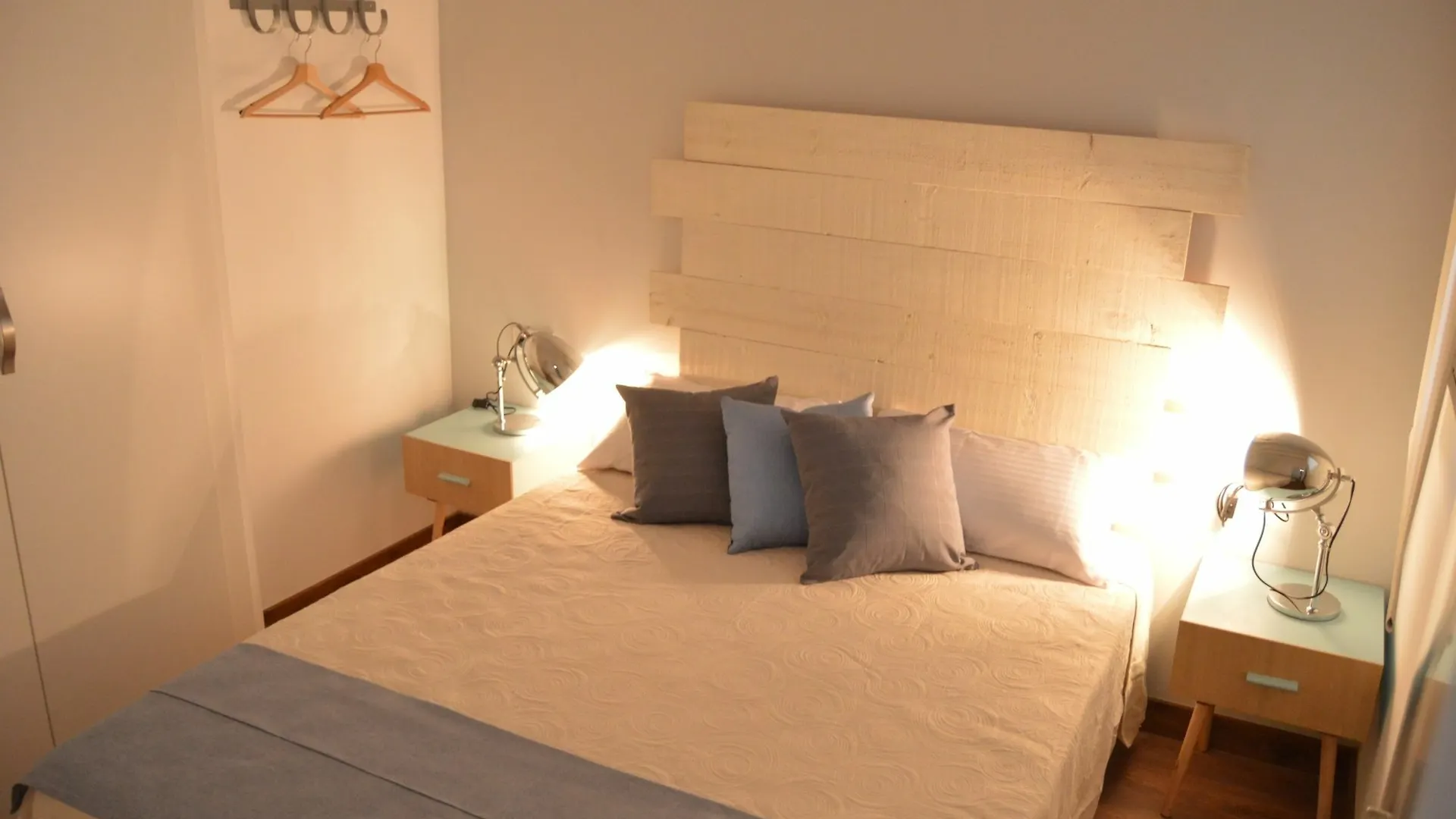 Tarragona Suites Mediona