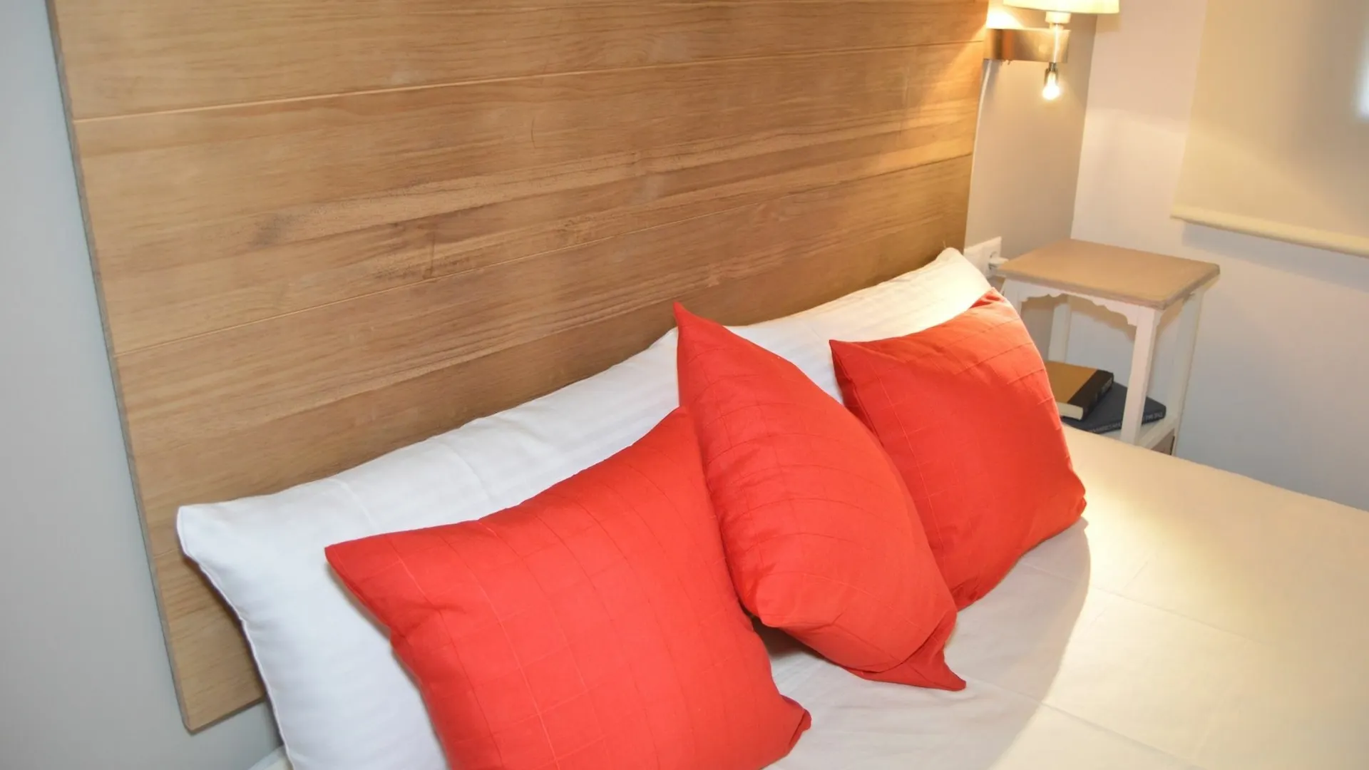 Tarragona Suites Mediona